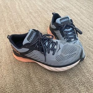 Hoka one one woman’s shoes